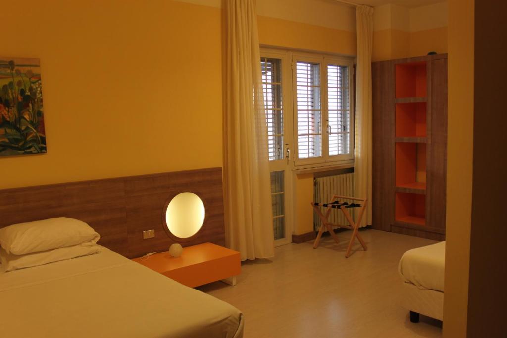 Country-House Pecora Nera Pensionat Mosciano SantʼAngelo Rum bild