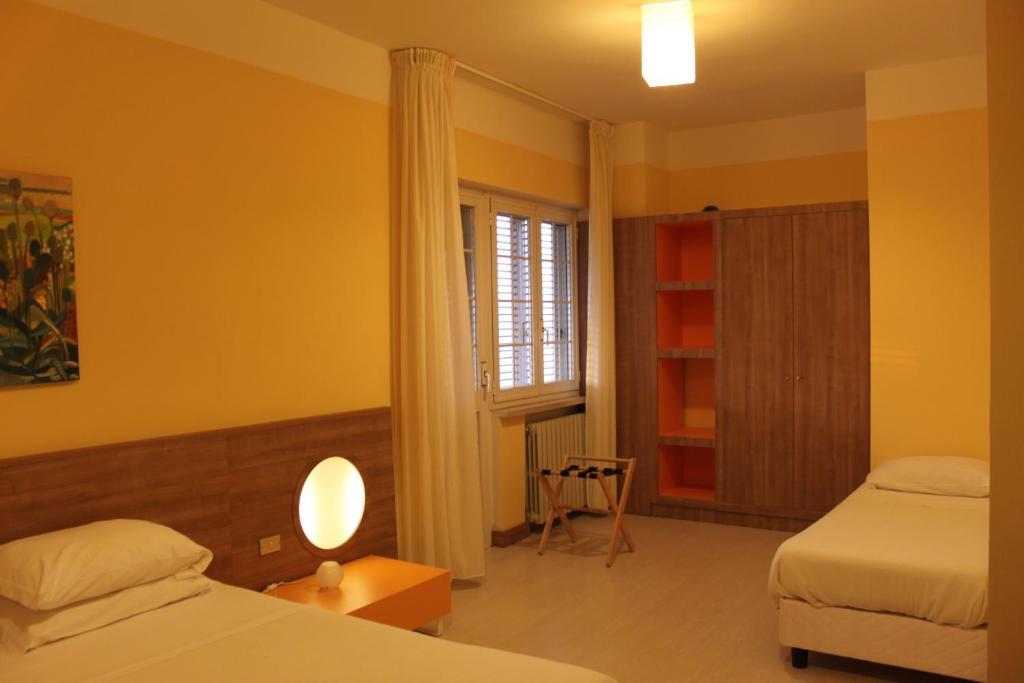 Country-House Pecora Nera Pensionat Mosciano SantʼAngelo Rum bild