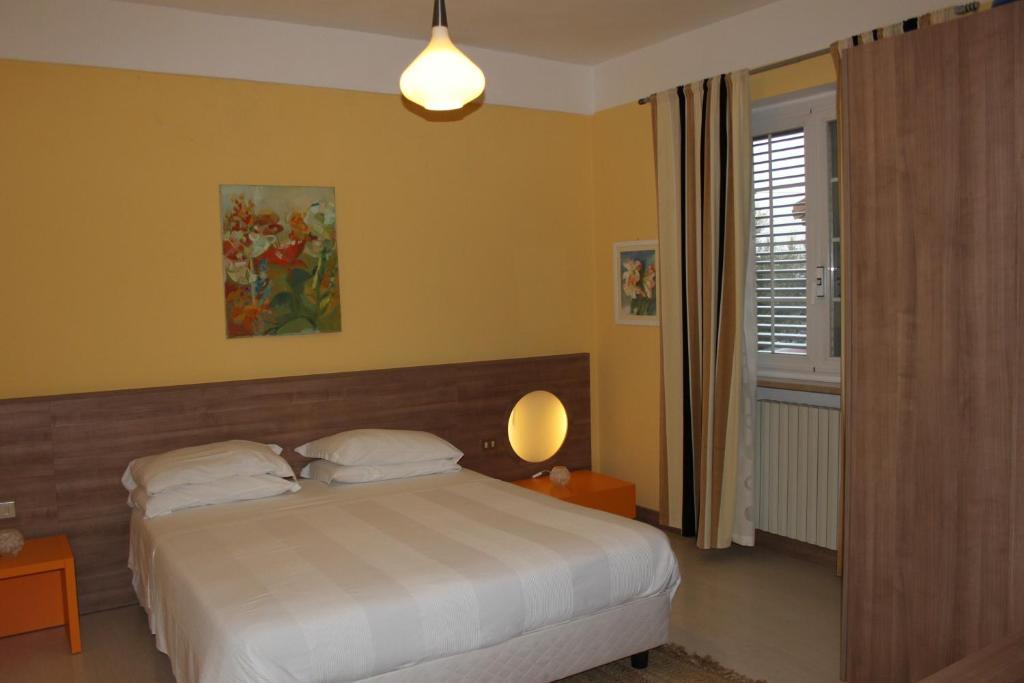 Country-House Pecora Nera Pensionat Mosciano SantʼAngelo Rum bild