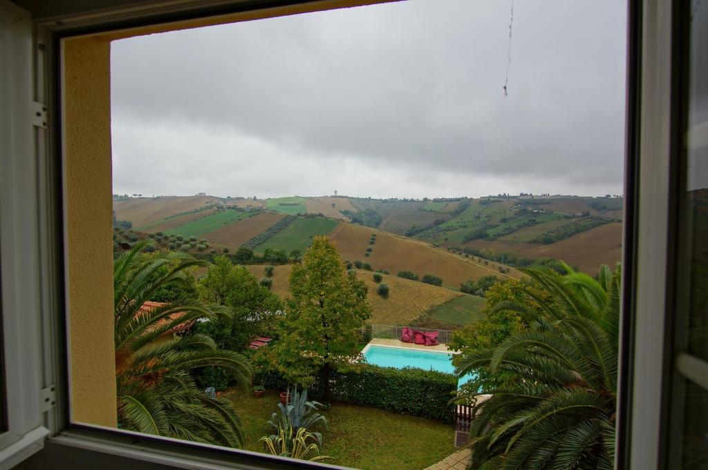 Country-House Pecora Nera Pensionat Mosciano SantʼAngelo Rum bild